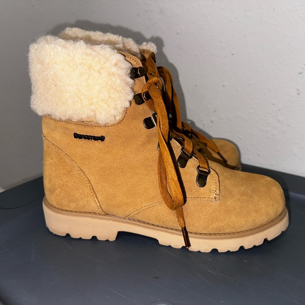Bearpaw boots